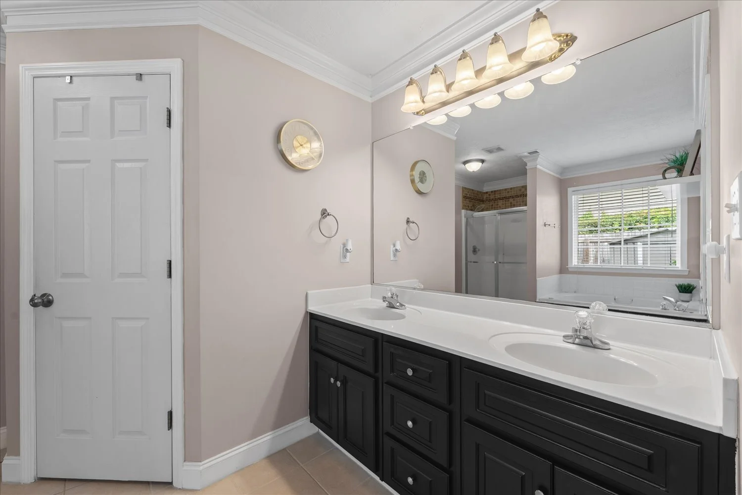 18-4079 Quinn Dr 18.jpg