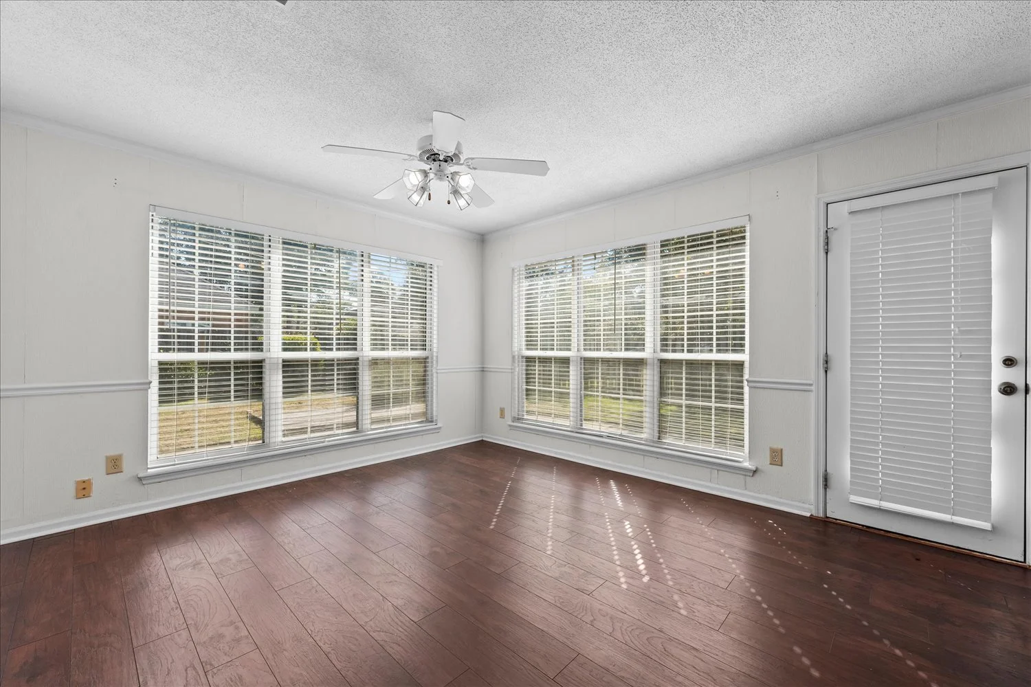 13-536 Oak Brook Dr 13.jpg