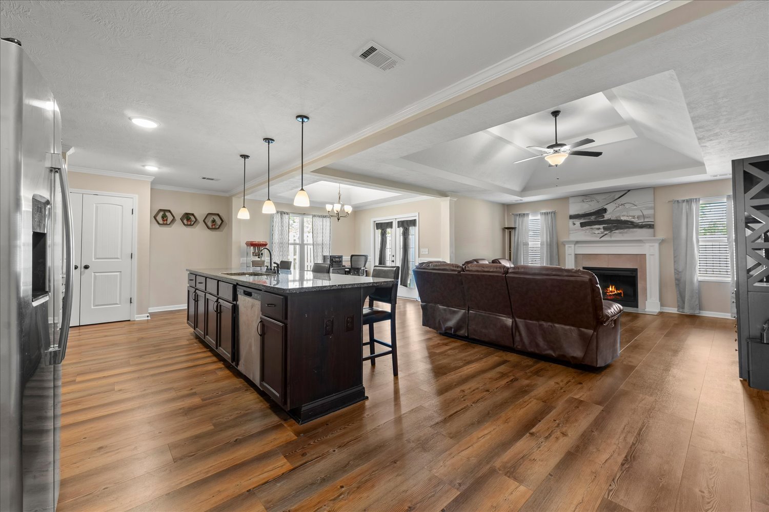 05-3049 Easton Dr 05R.jpg
