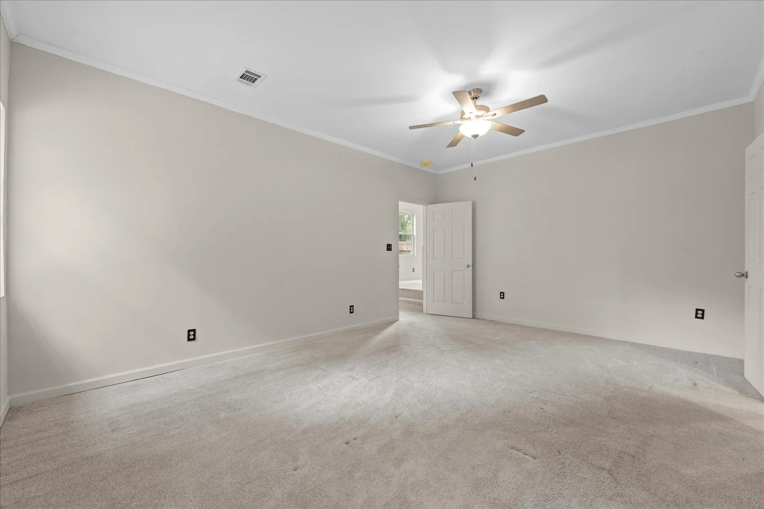 14-180 Easy St 14.jpg