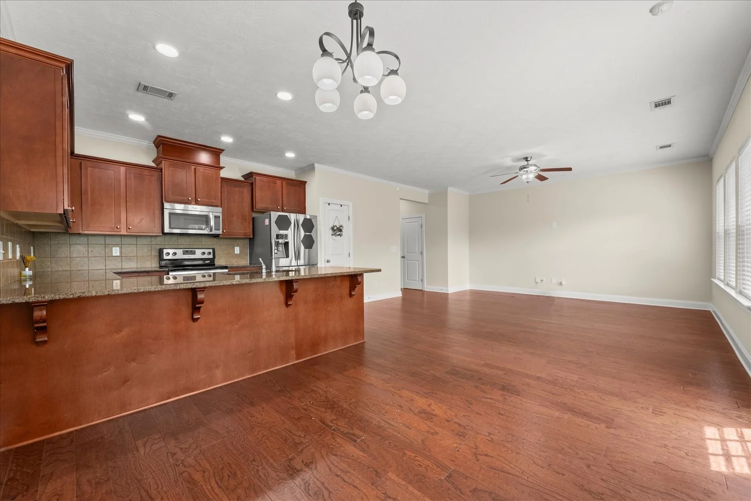 11-116 Kenosha Ct 10.jpg