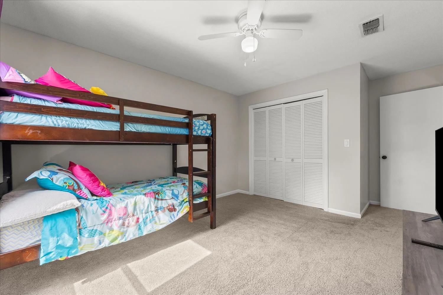 18-3308 Quaker Springs Rd 18.jpg