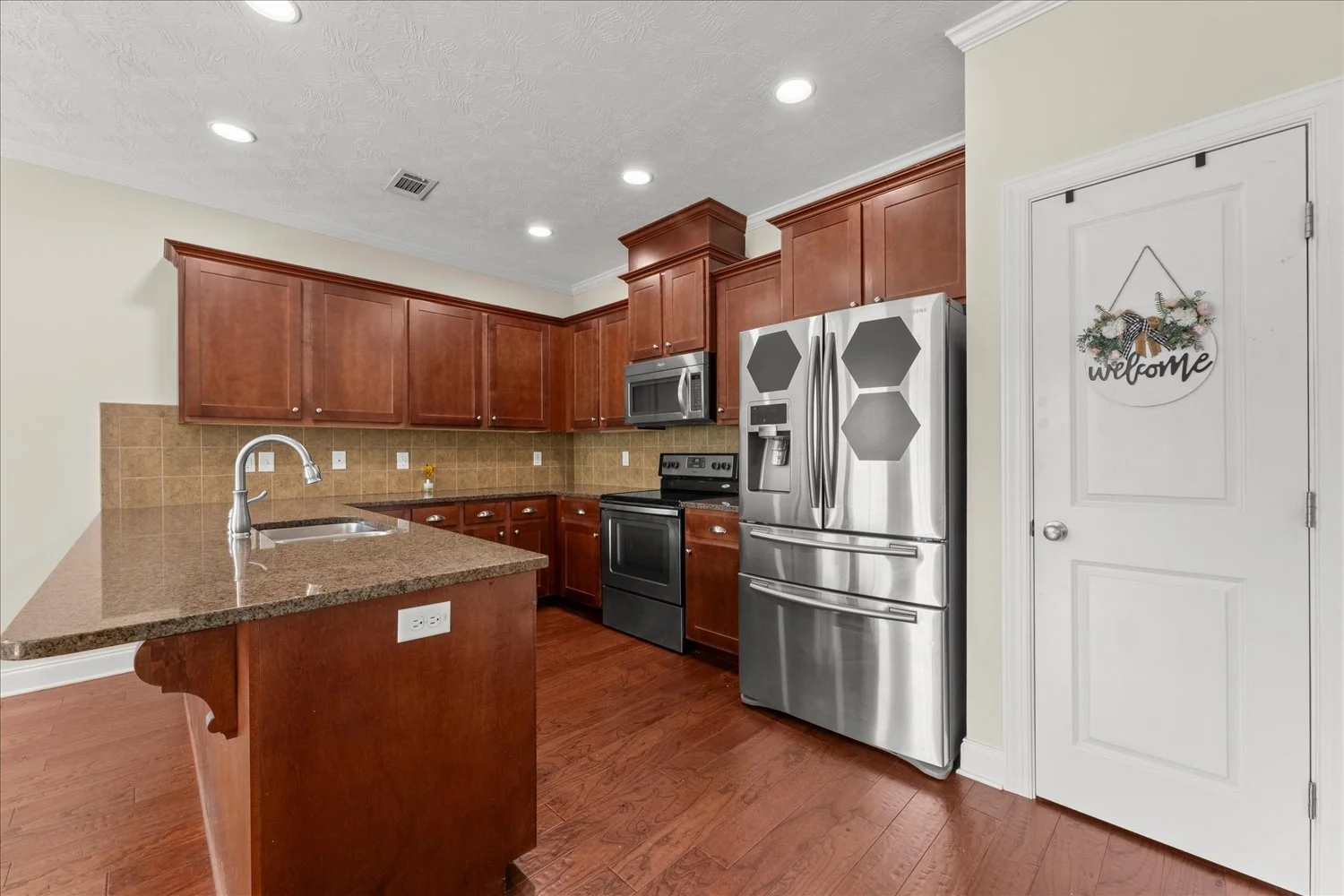 12-116 Kenosha Ct 11.jpg