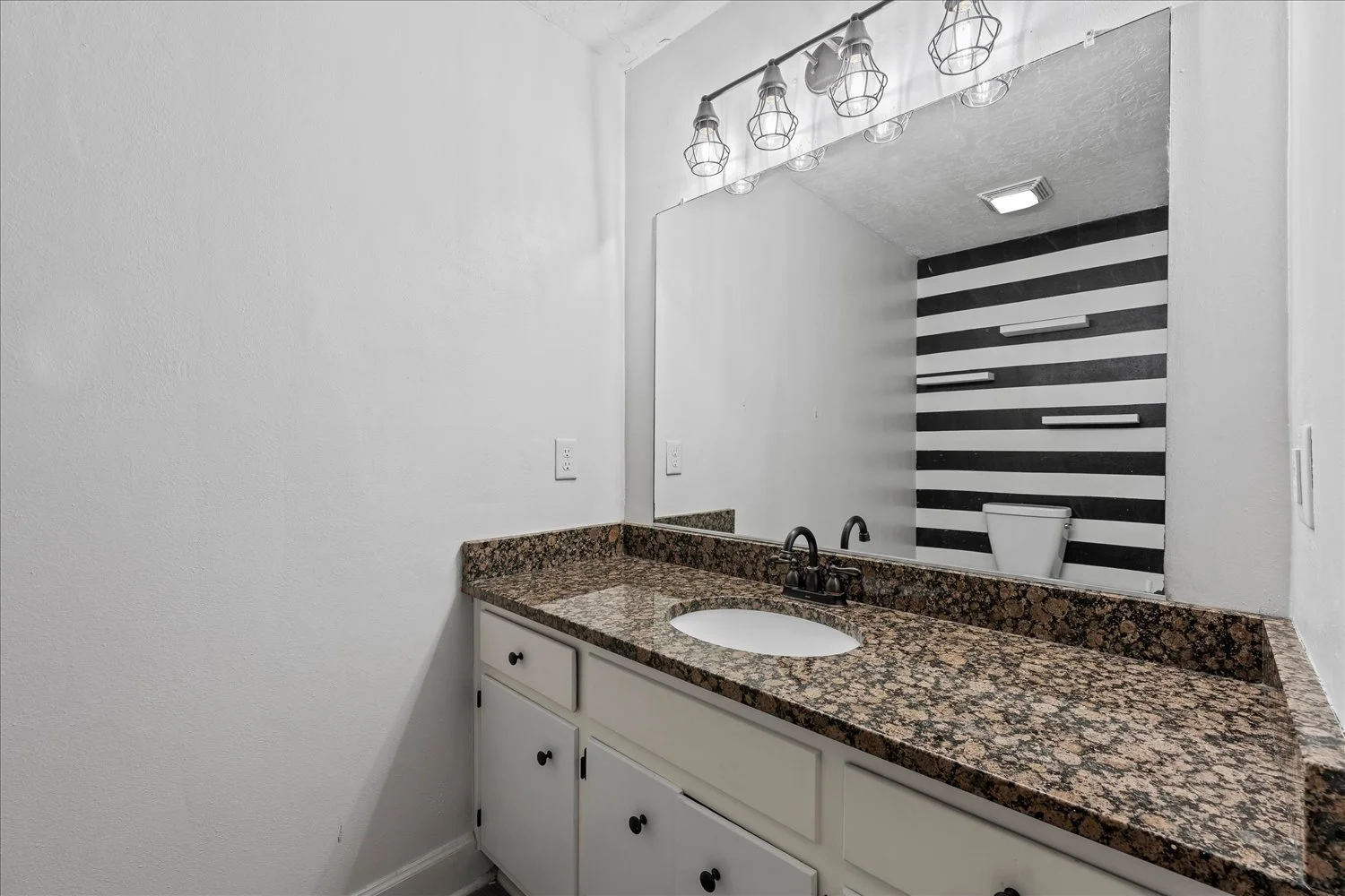 20-3779 Winchester Trail 20R.jpg
