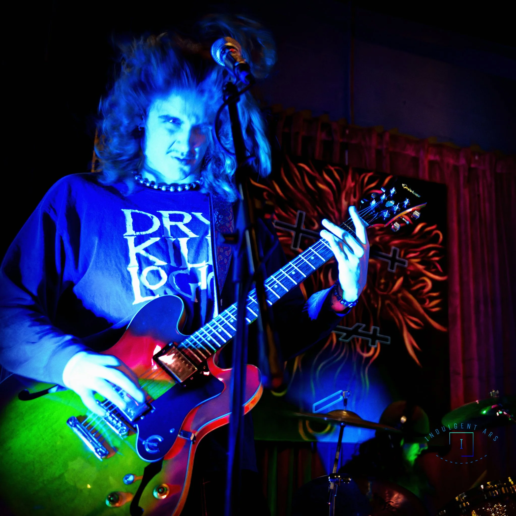 Exoplasm's guitarist in action.