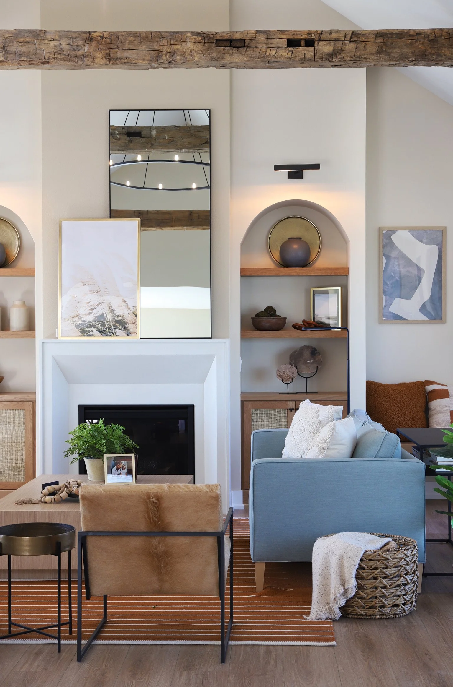 Jackson main seatin.jpeg