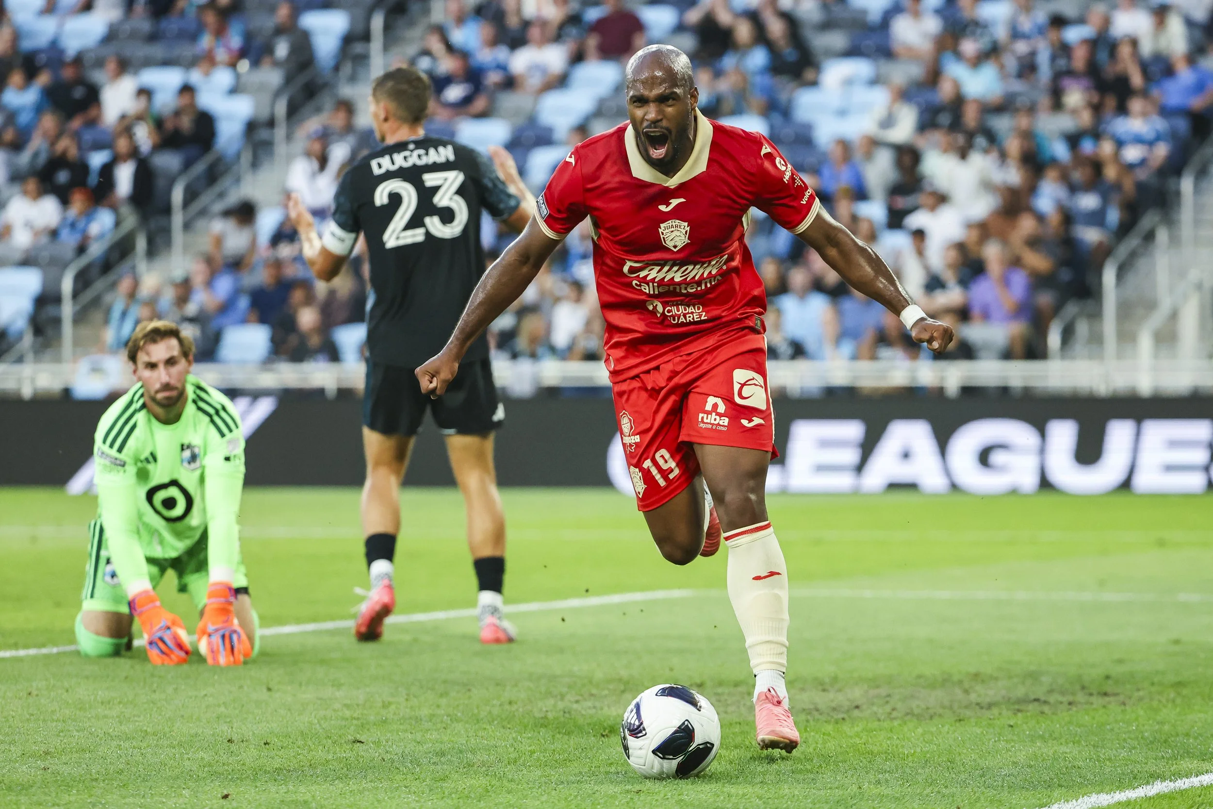 turner_mnufc_atlane_-29-2.jpg