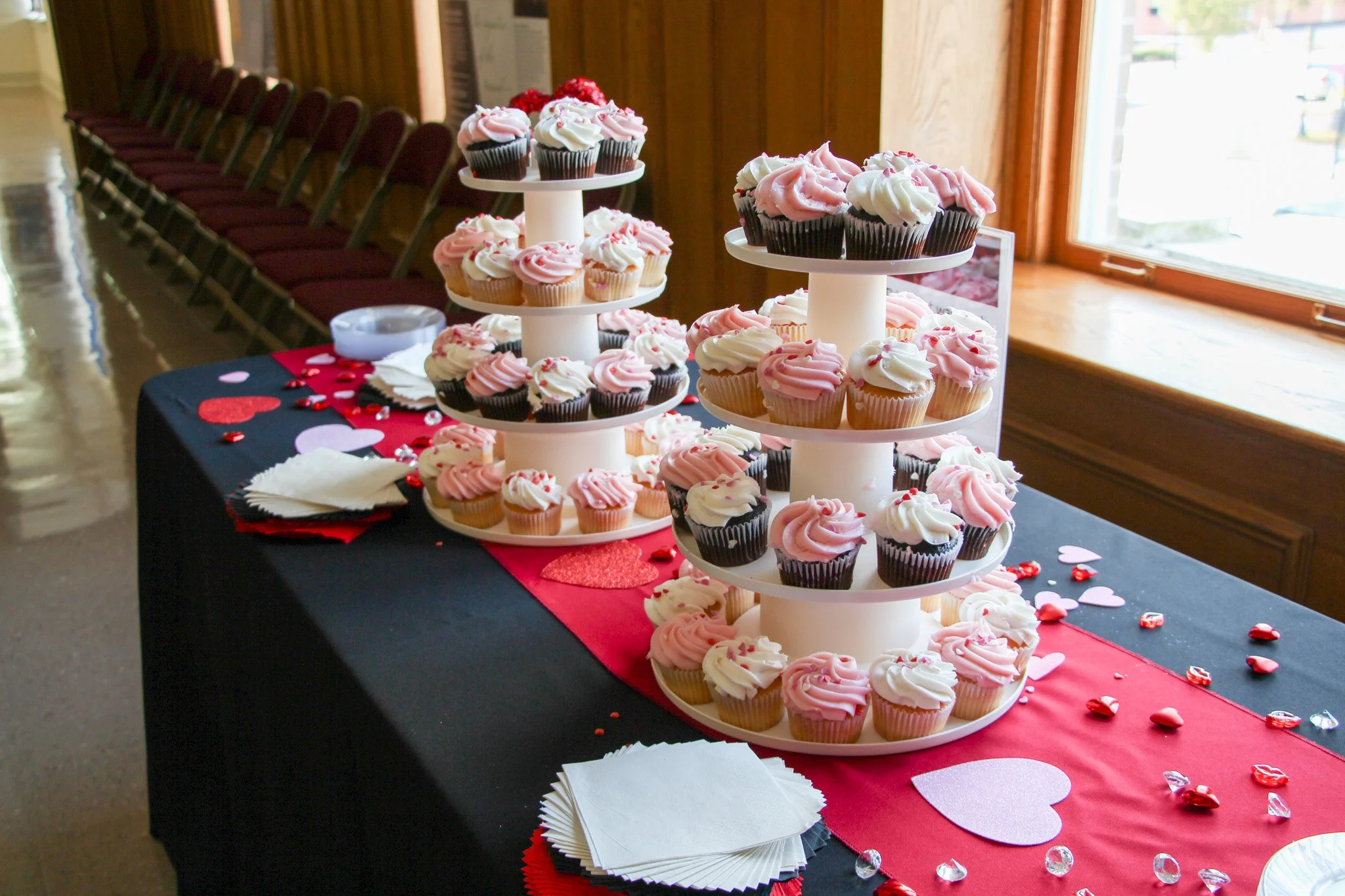 Reception Cupcakes.jpg