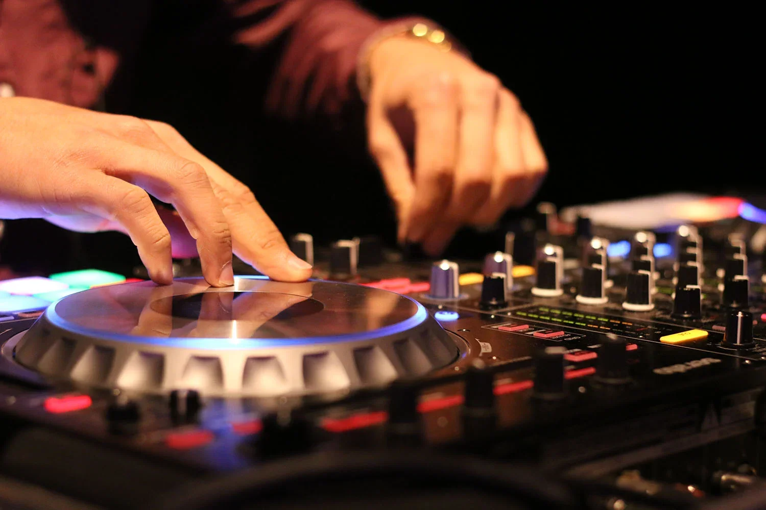 How Much Does a Cleveland Wedding DJ Cost?