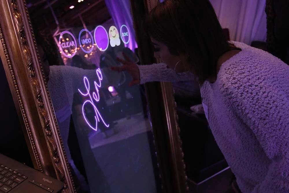 Selective Sound - Wedding Photo Booth - Mirror Booth 2.jpg