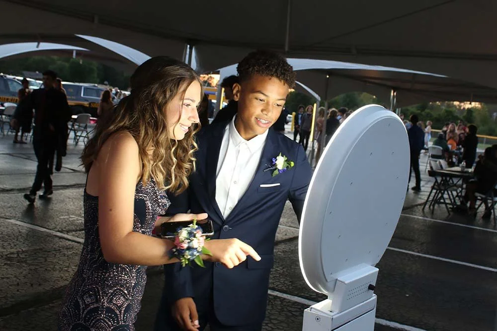 Selective Sound - Wedding Photo Booth - Photo Kiosk 3.jpg