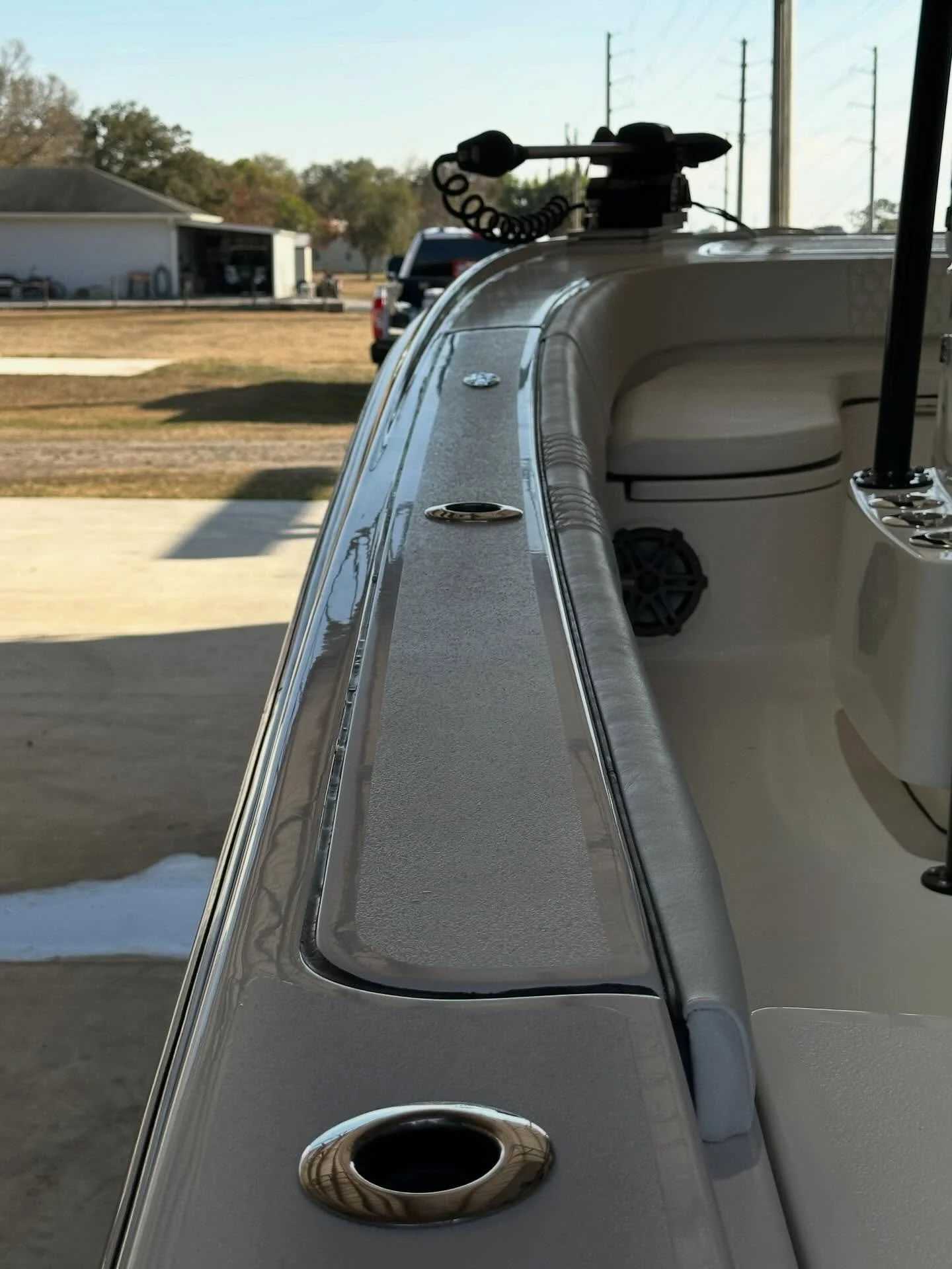 25&rsquo; Contender with a full detail and polymer wax just in time for summer!