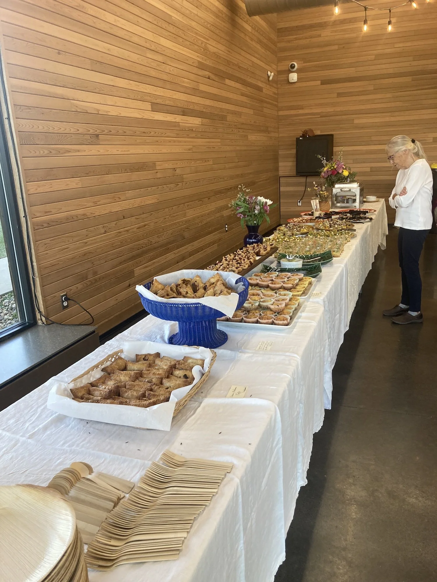 leaf catering spread.jpg