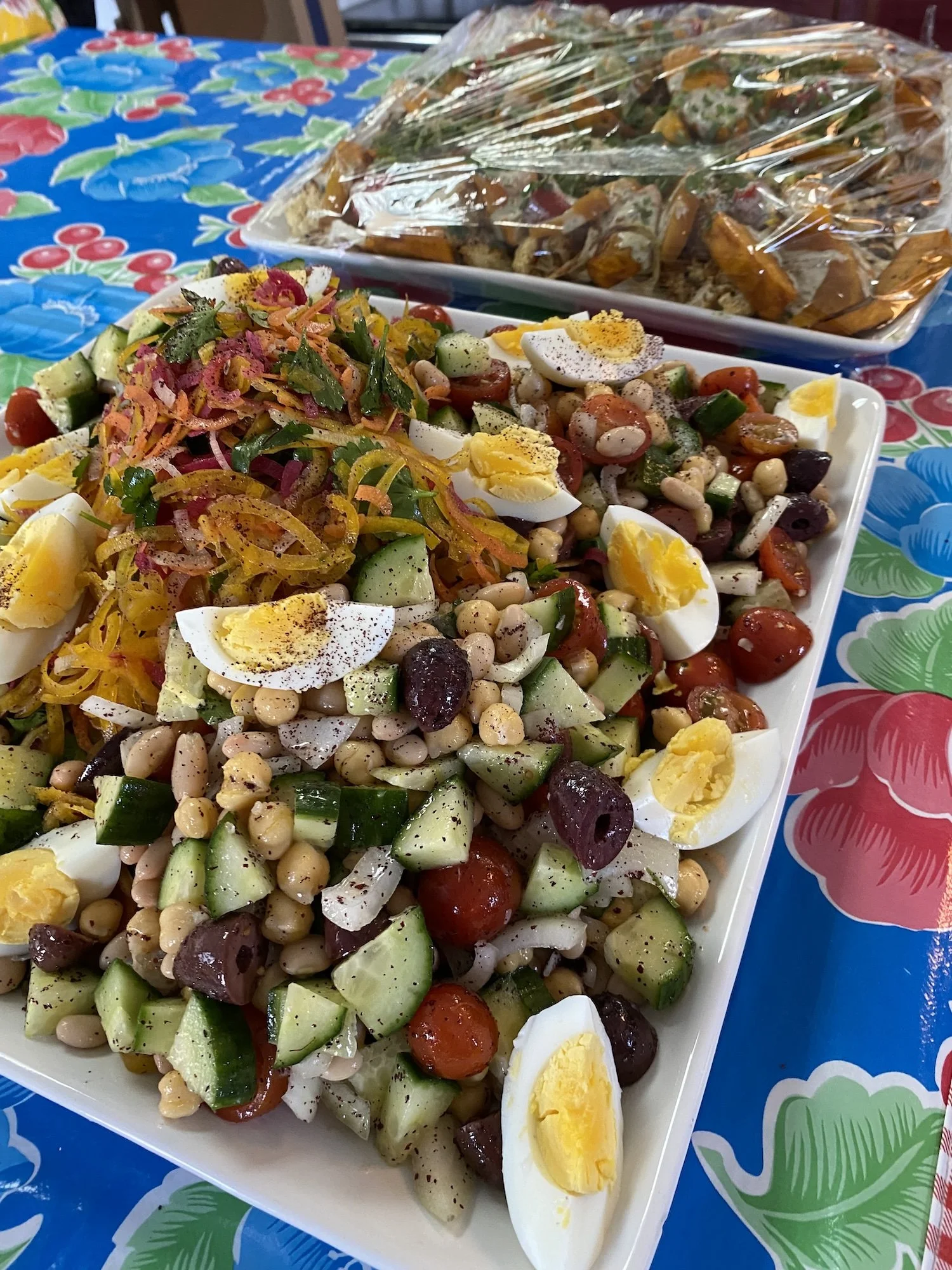 leaf kitchen catering chickpea salad.jpg