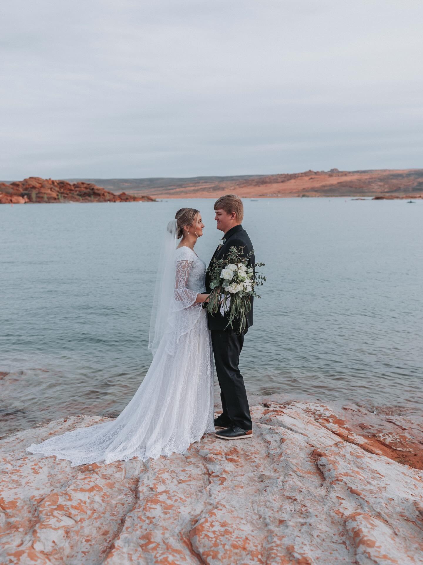 They didn&rsquo;t choose a ballroom.
They chose open sky, red rock, and the sound of water brushing against the shore.
A place where nothing felt staged&hellip; just two hearts beating as one&hellip;
DM me if you have any questions about having your 