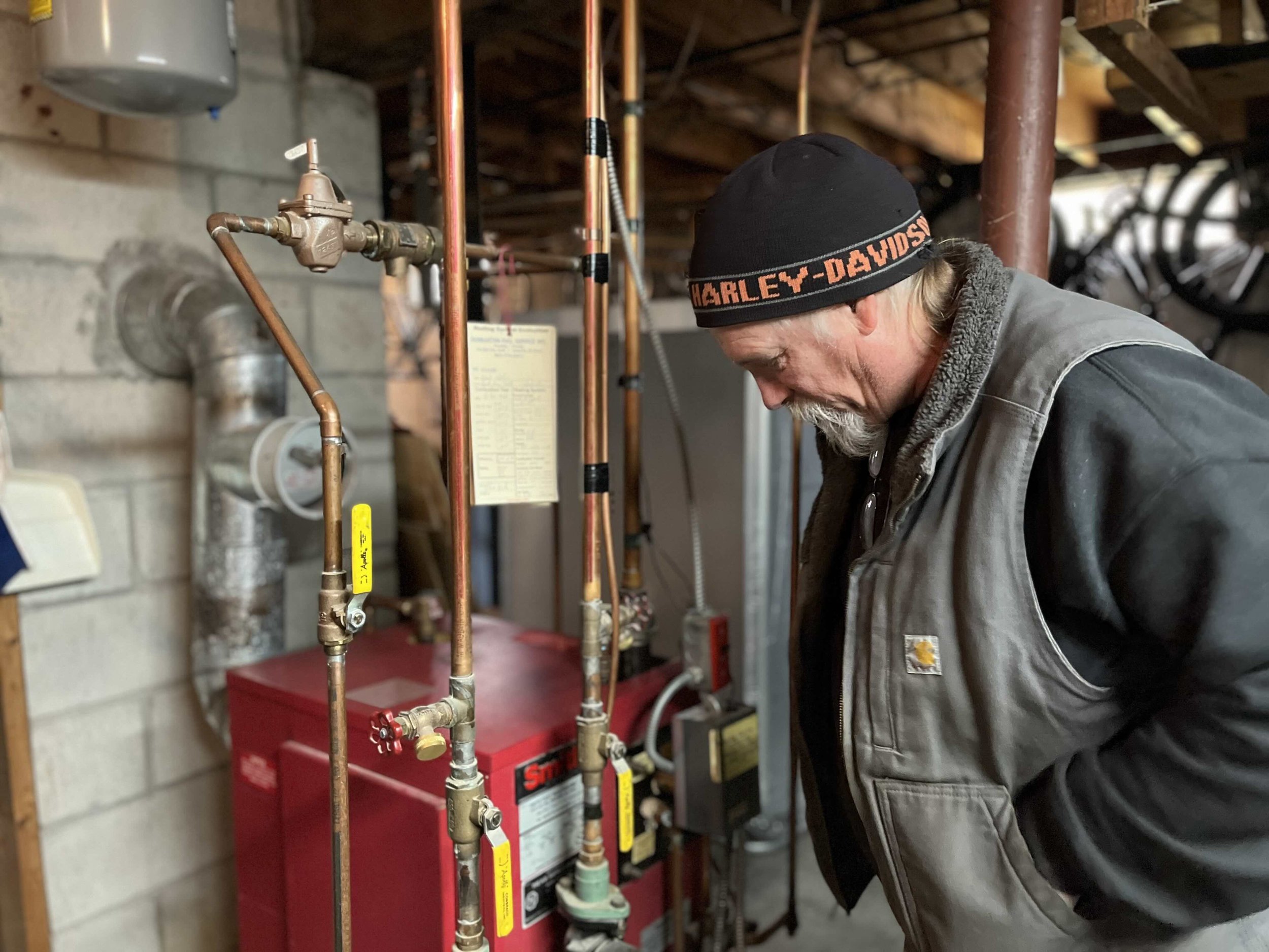 JR Swindlehurst, owner of Dunbarton Fuel Service, have more than 40 years of plumbing and heating experience.