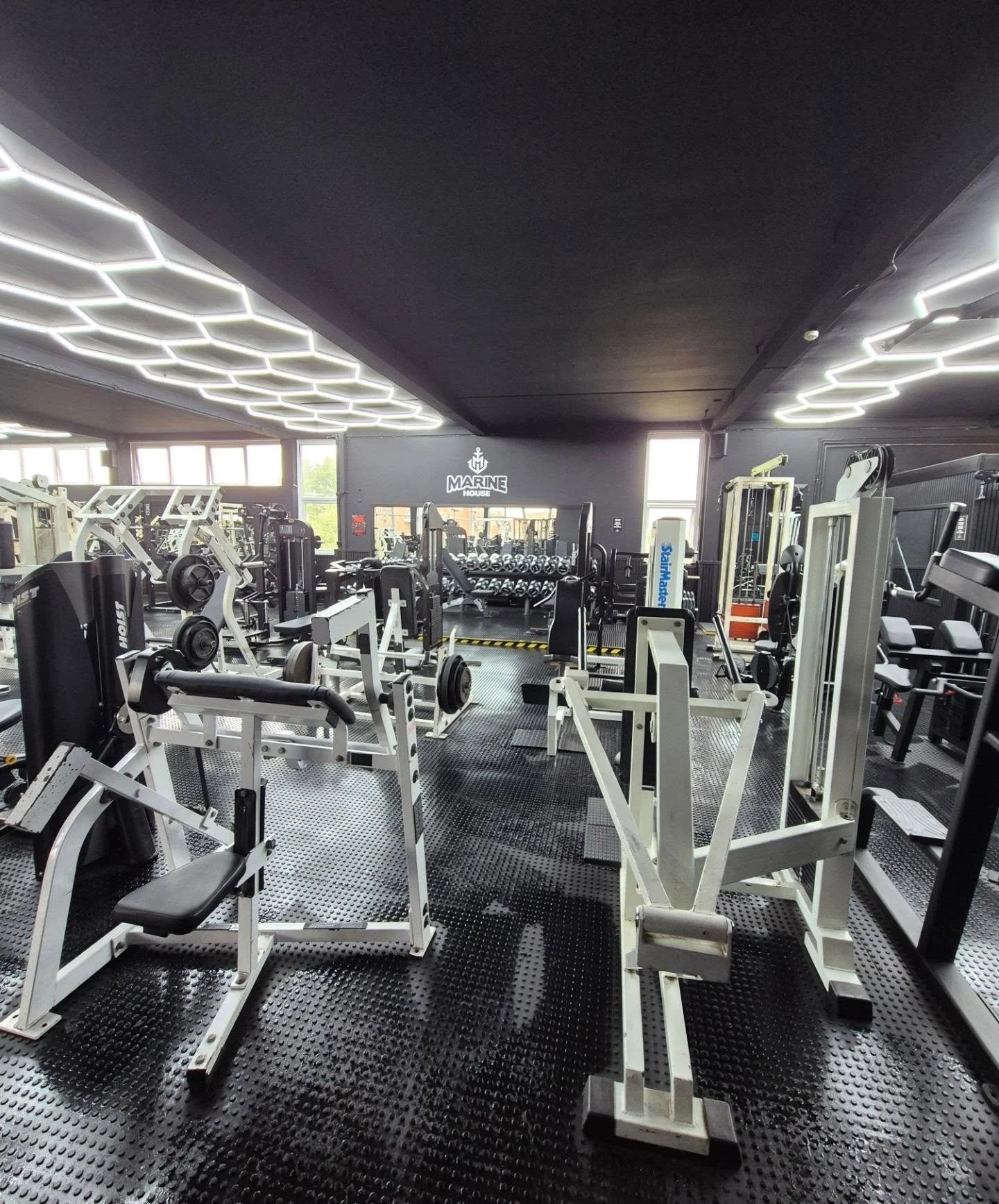 Check out this deep clean, antibacterial treatment and full sanitisation we recently completed at Marine House Gym, just in time for their 1st Anniversary! 🏋️&zwj;♂️🎉

A clean gym isn&rsquo;t just about appearance &ndash; it&rsquo;s about creating 