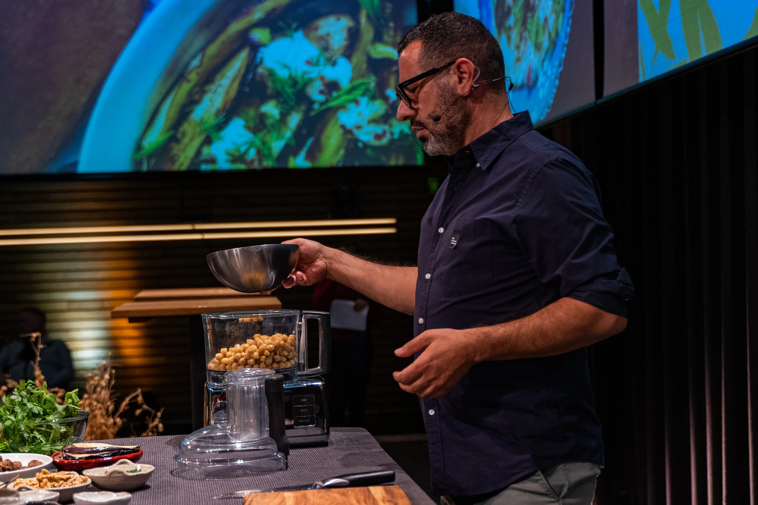 Sami Demo Hum micro.jpg