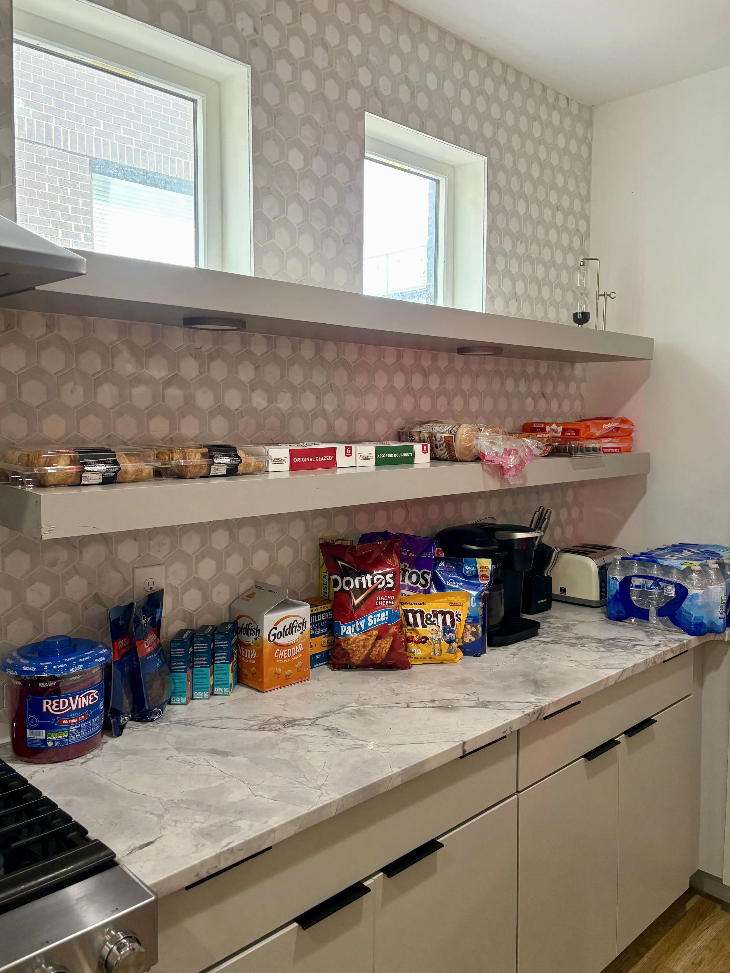 How Nashville Airbnb Hosts Can Add Pre-Arrival Grocery Stocking as a Premium Amenity