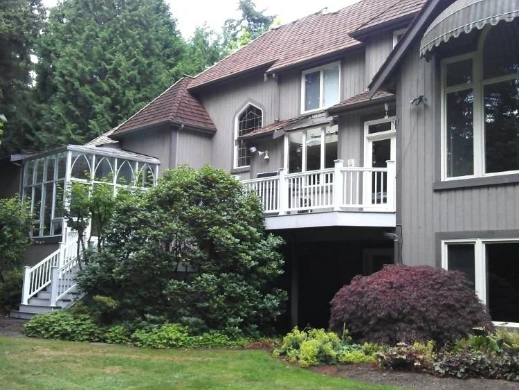 Residential deck construction project completed in Bellevue