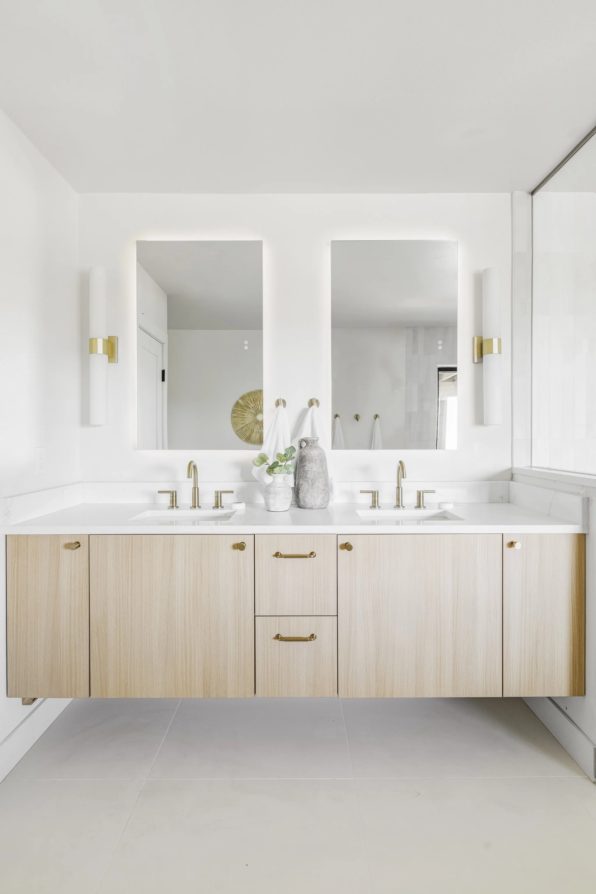 RaeScott_K_11845 W 17th Ave_web-26.jpg