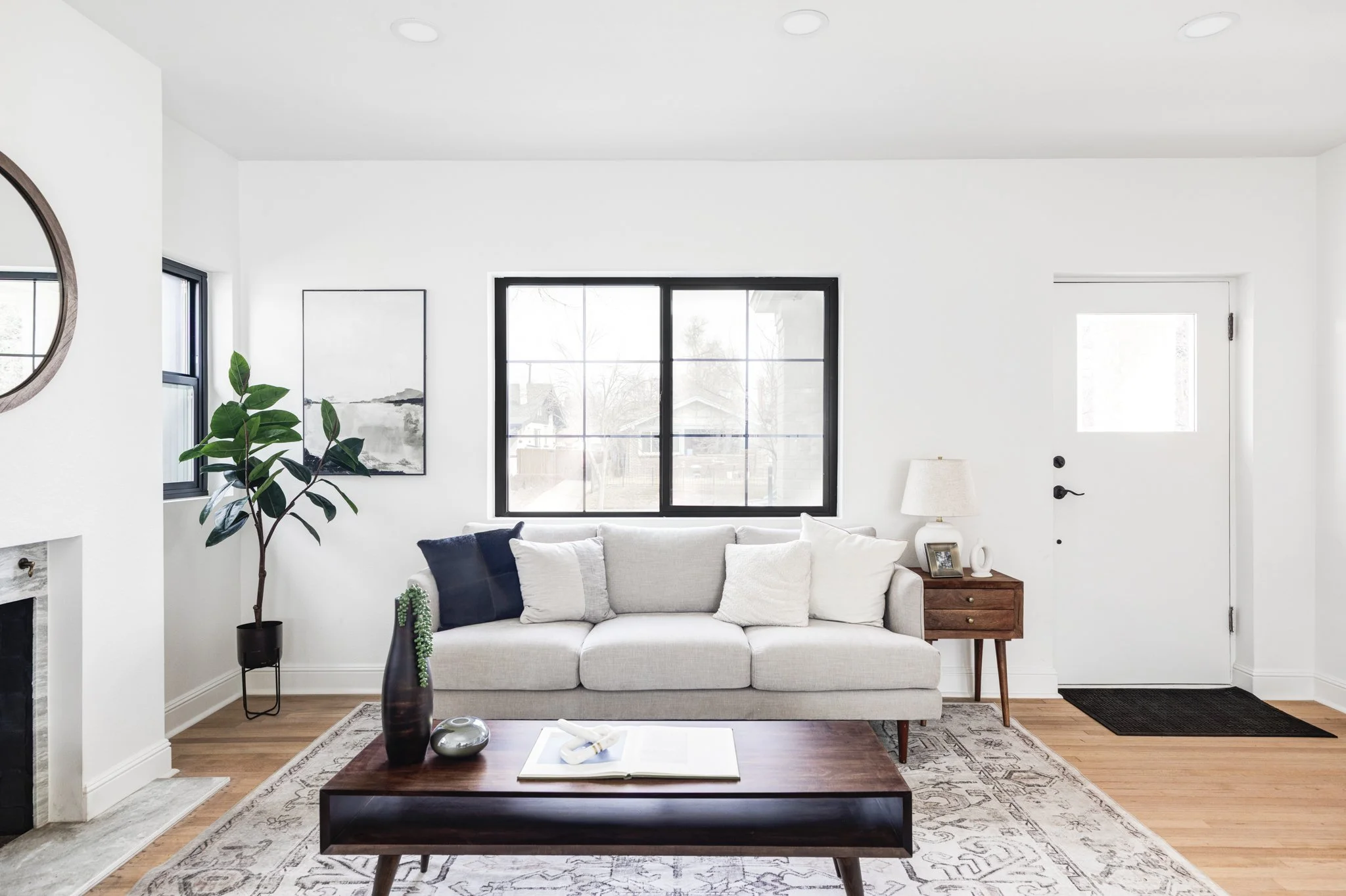 RaeScott_N_2355 Ivanhoe St_Web-5.jpg