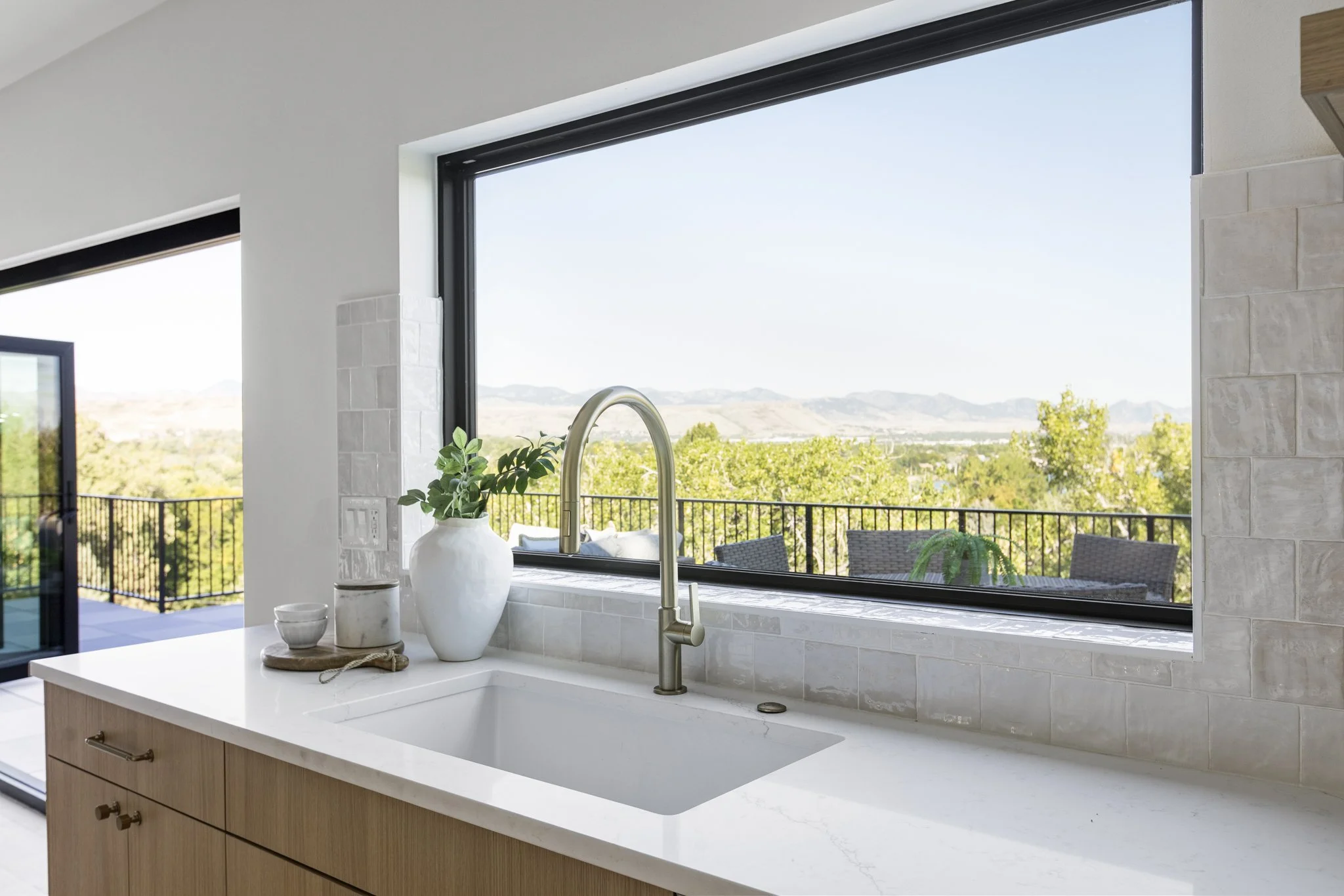 RaeScott_K_11845 W 17th Ave_R2_web-4.jpg