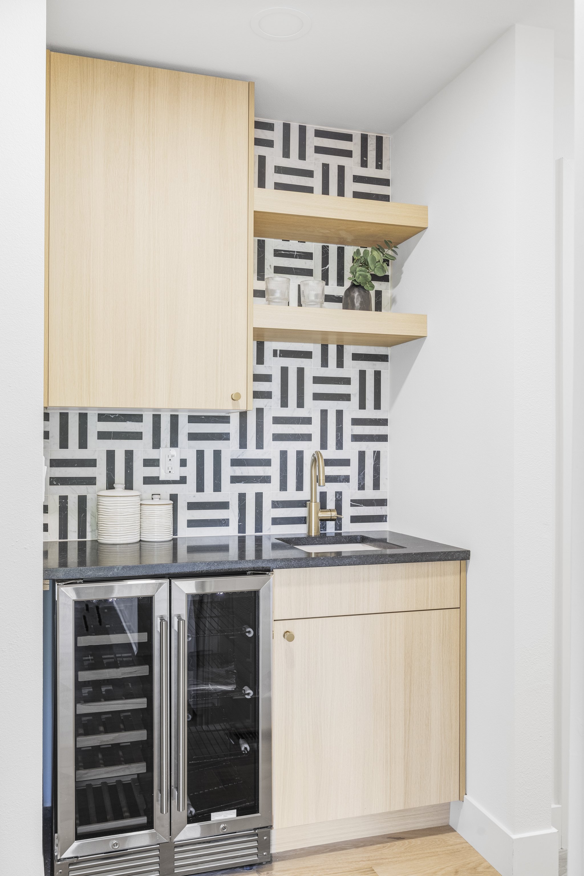 RaeScott_K_11845 W 17th Ave_web-35.jpg