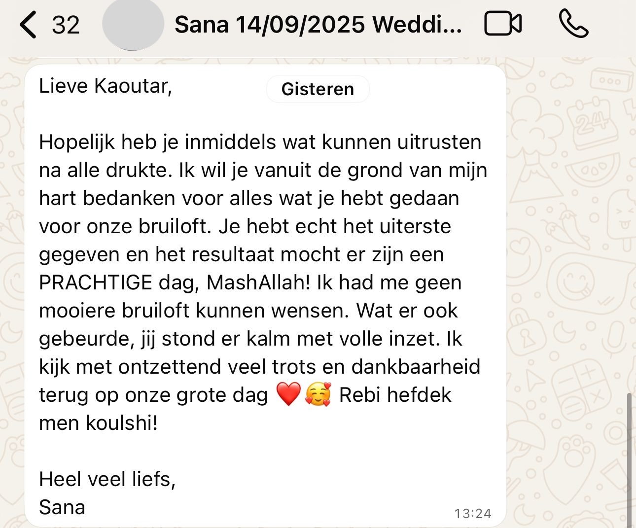 Screenshot van een WhatsApp-bericht met een bedankttekst voor Kaoutar, geschreven door Sana, met emojis, ondertitel 'Gisteren', en de tijd 13:24.