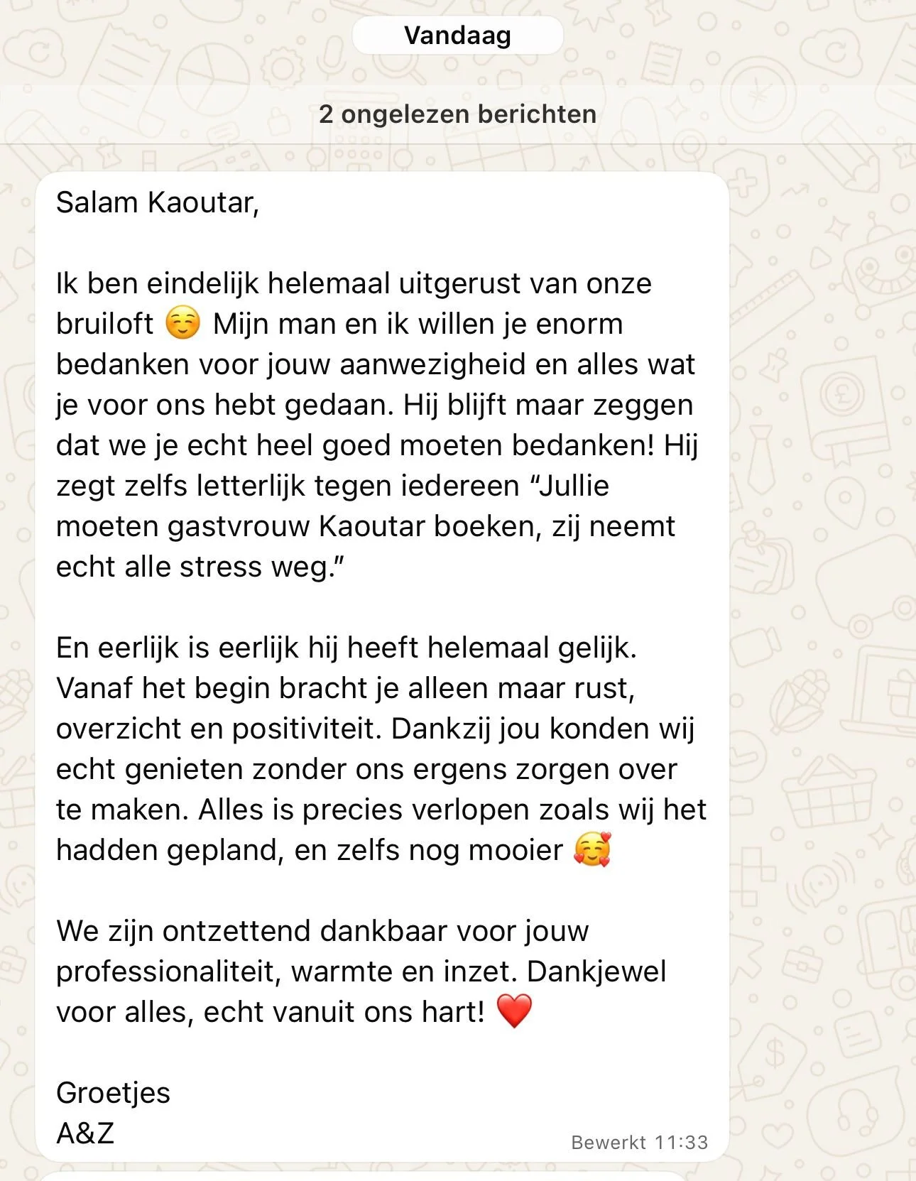 Screenshot van een WhatsApp-bericht waarin iemand bedankt wordt voor haar aanwezigheid en hulp tijdens de bruiloft, met positieve woorden en emoji's.