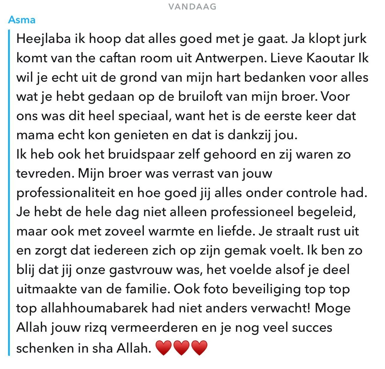 Een brief geschreven in het Nederlands met een persoonlijke boodschap en enkele hart-emoji's.