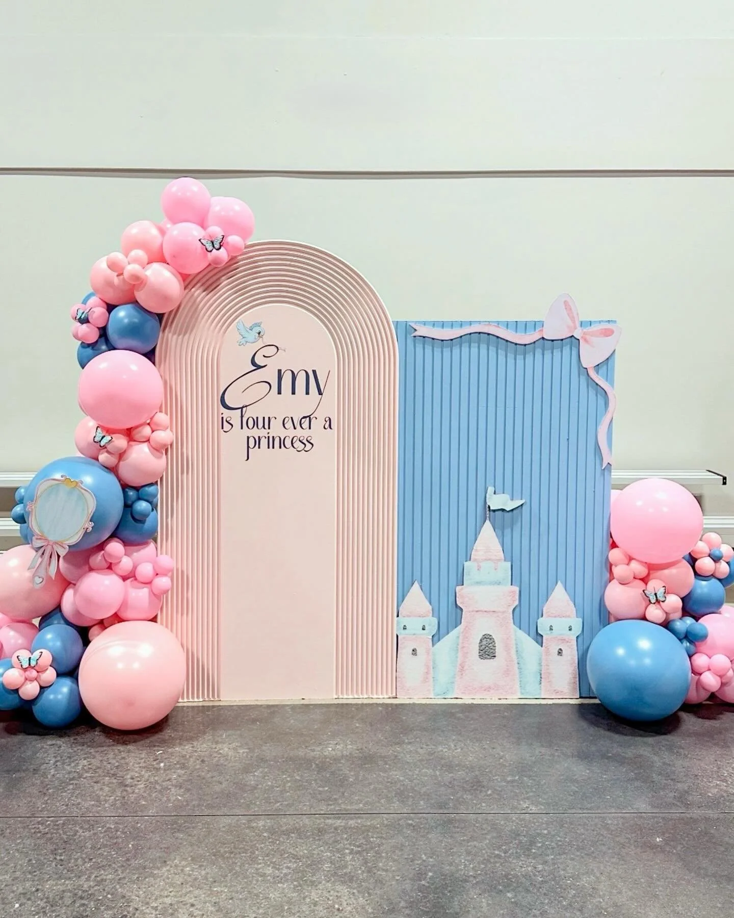 ✨We threw a &ldquo;4 Ever a Princess&rdquo; party for our daughter and collaborated with some incredibly talented people.

The biggest challenge?
Going with the flow.

Weather had other plans, so we moved the bounce house indoors at the last minute. 