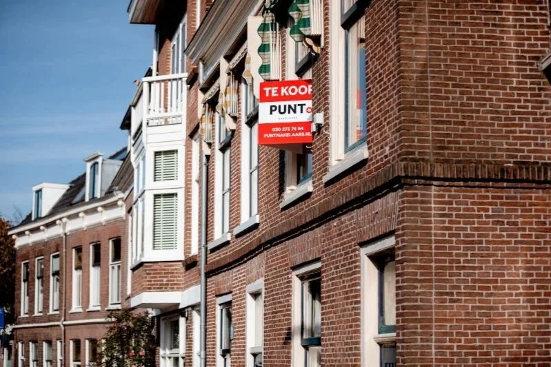 OP WEG NAAR EEN EERSTE THUIS