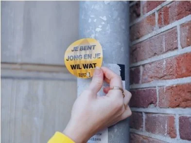 meld je aan voor de Politieke commissie