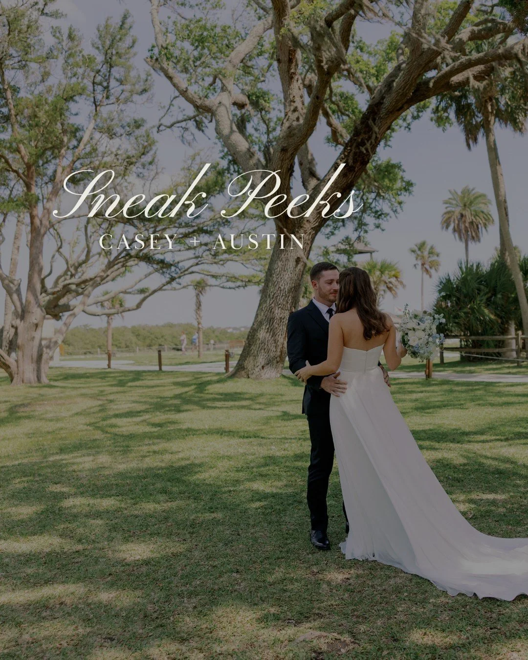 Casey + Austin tied the knot 💍 Loved being a part of this special day. 

VENDORS: 

@foyflorida
@chefsgardenevents
@toastwithcocktails
@gaigelancaster_photography
@southerngrace_designs_
@stjohnsilluminations
@studiobride @beautybyallysonmae
@studio