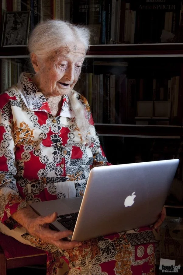 Brain injury survivor practicing attention strategies during therapy