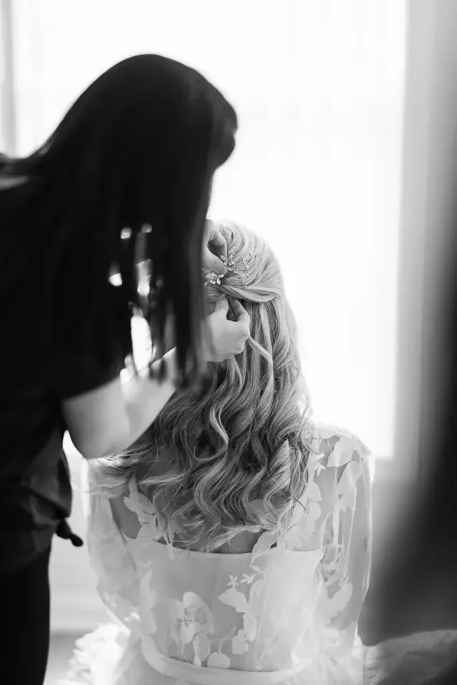 Quiet Moments Before the Wedding Day Begins