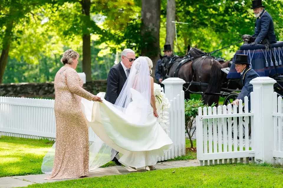 Bride’s Arrival Before the Ceremony