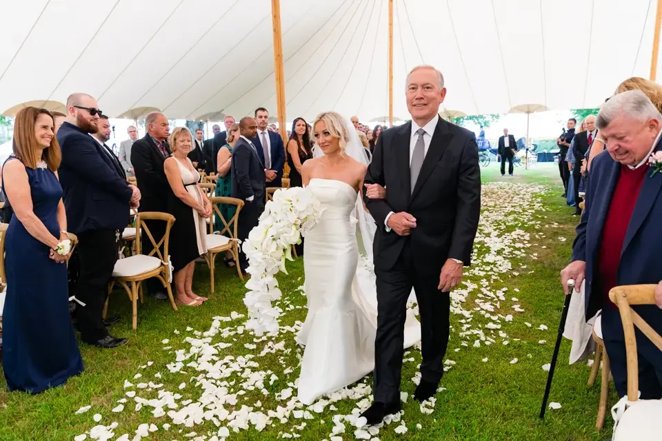 A Supported and Emotional Wedding Arrival