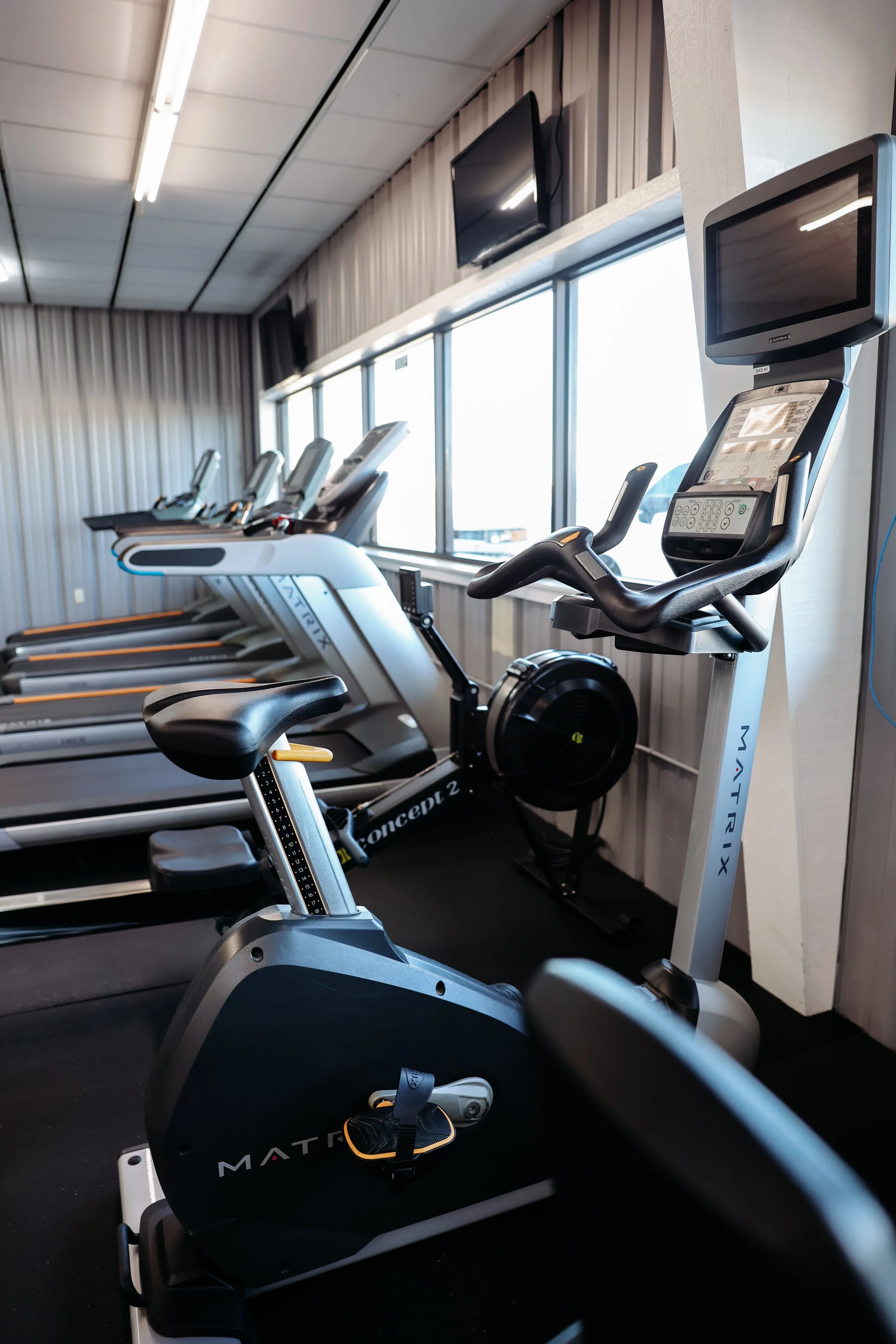 Burn calories and improve endurance with cardio equipment in Bonham Texas
