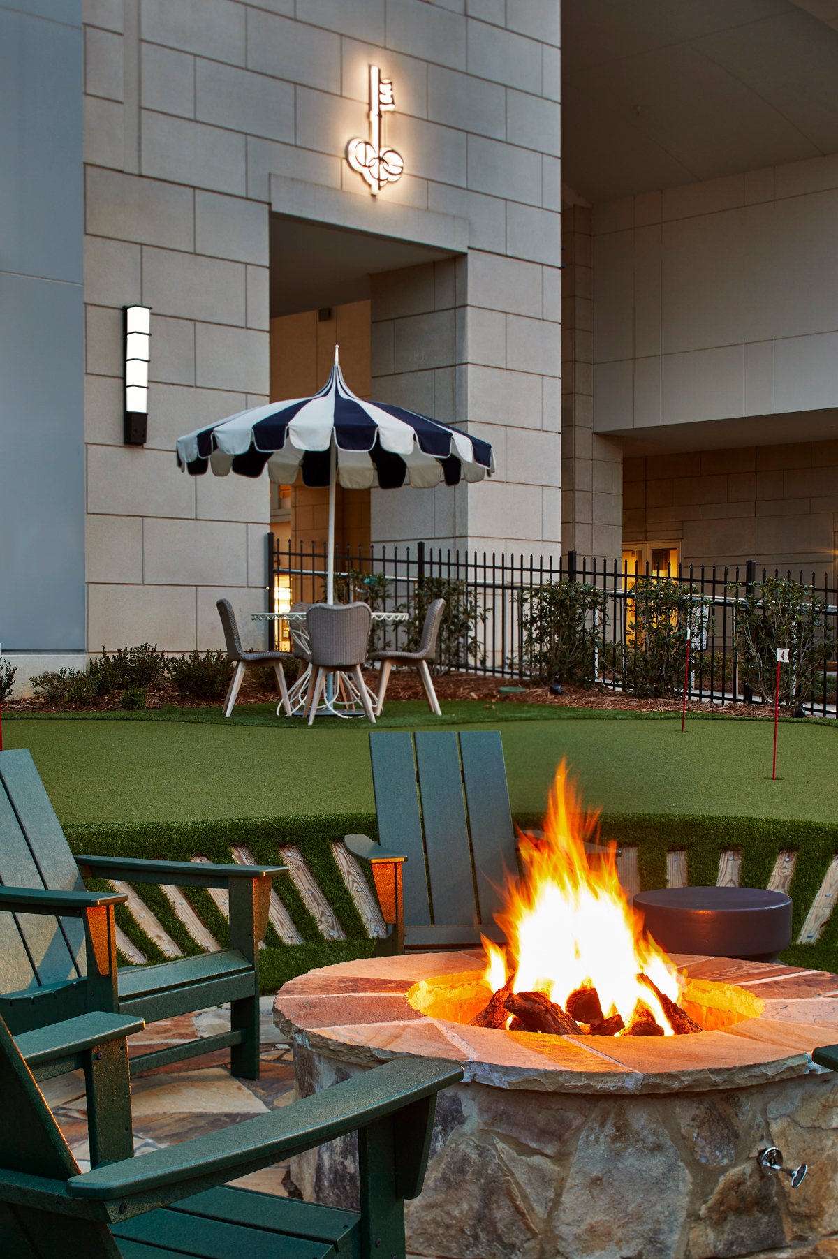 Intown Golf Club outdoor patio and fire pit