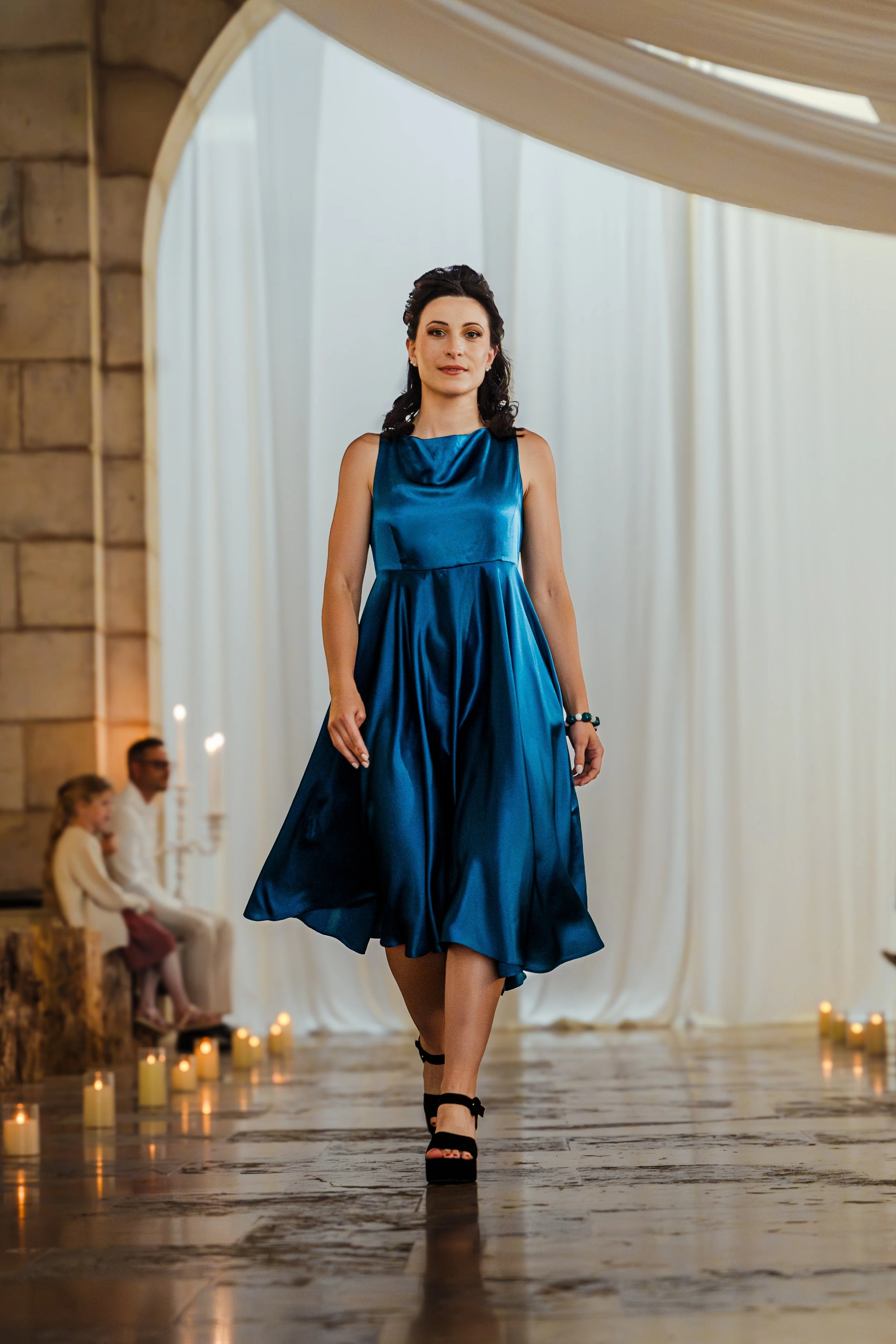 Cyané - 100% Soie. Réalisable dans d’autres coloris. 
