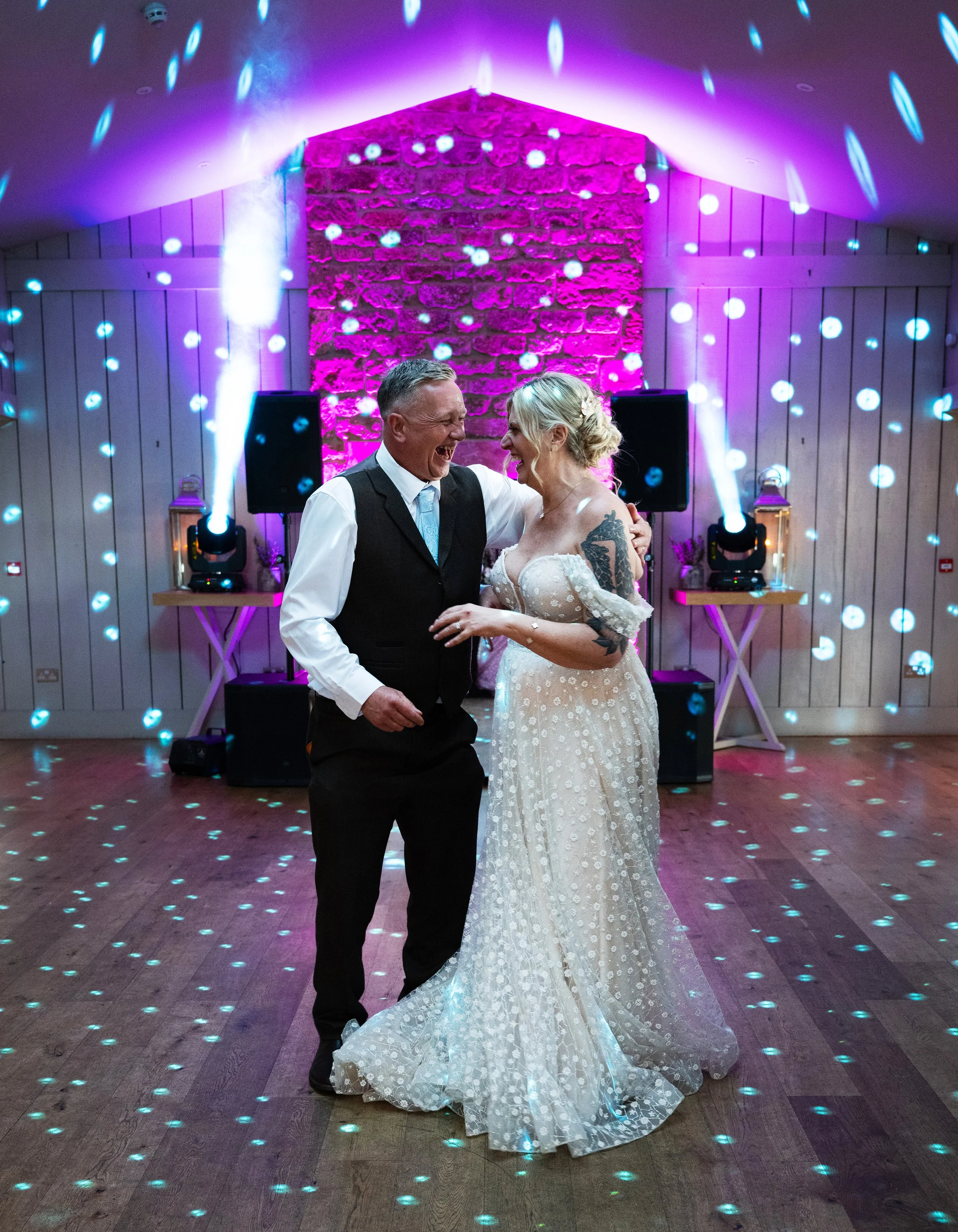 first dance, bride and groom, laughter