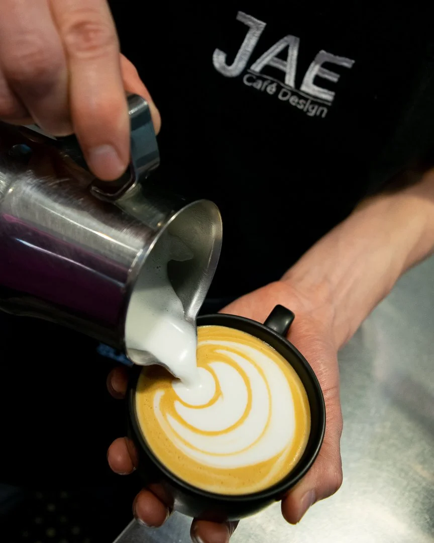 Arte Latte: Diseña en Cada Taza
