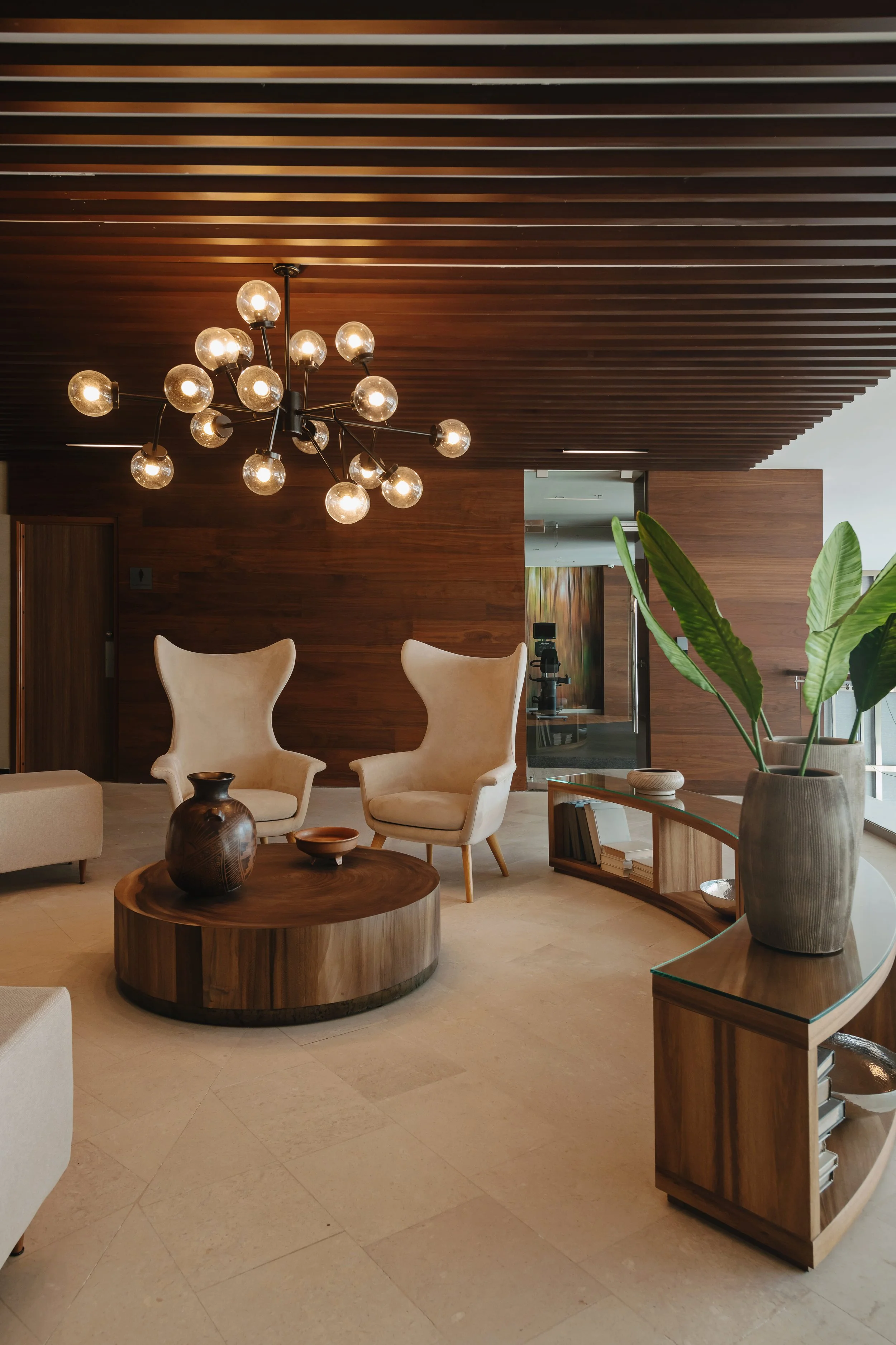 09 NIVEL 1 HALL_HOTEL COURTYARD BY MARRIOTT MERIDA DOWNTOWN.jpg