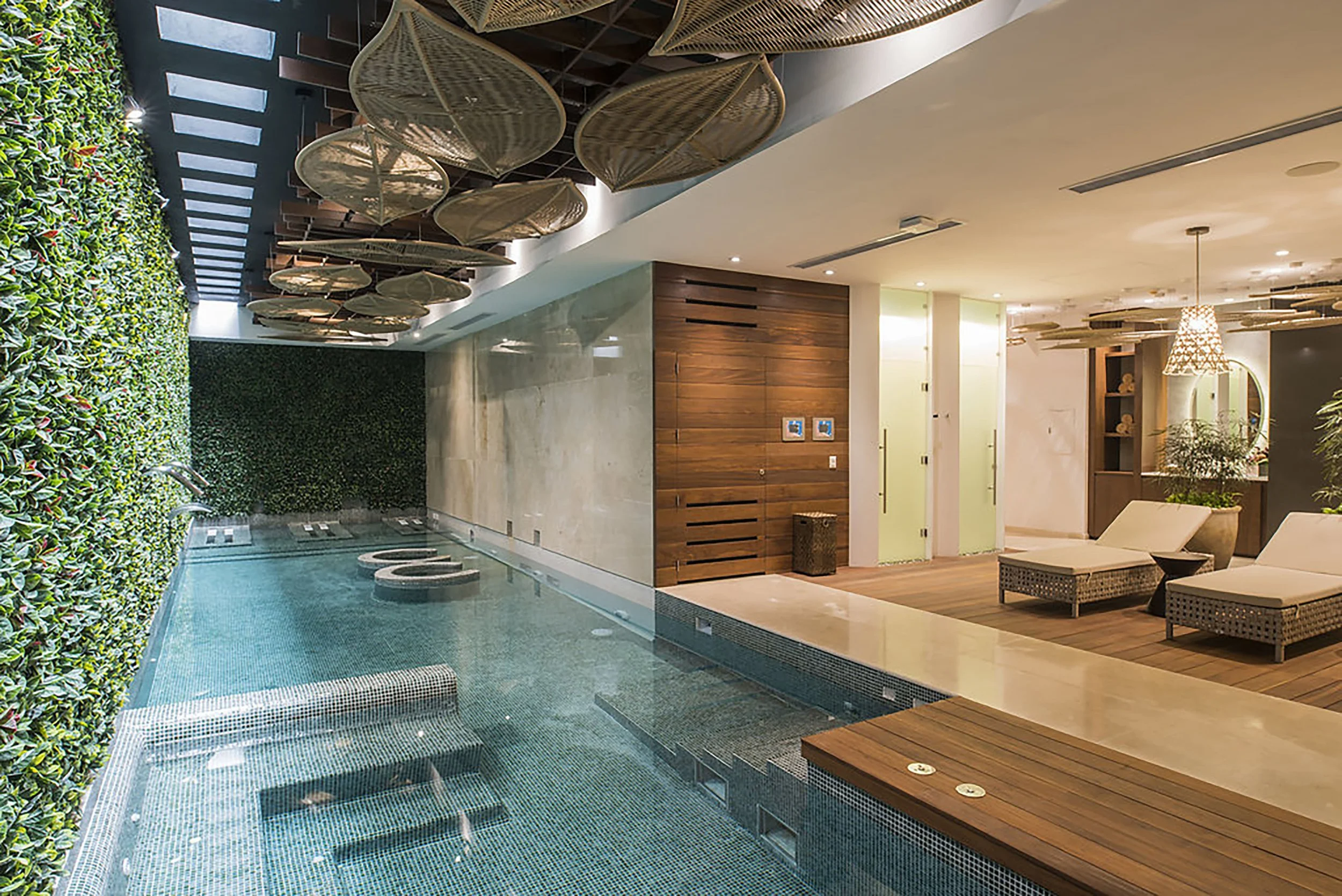 9. SPA OKOM - HIDROTERAPIA.jpg