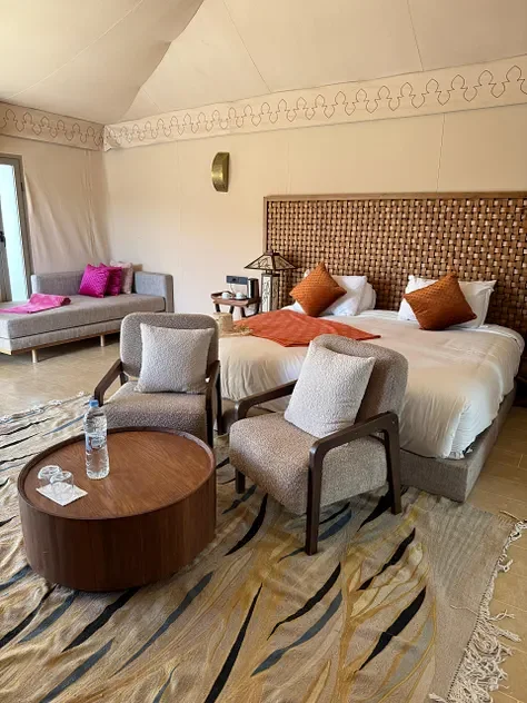 white-camel-camp-bedroom-agafay-desert