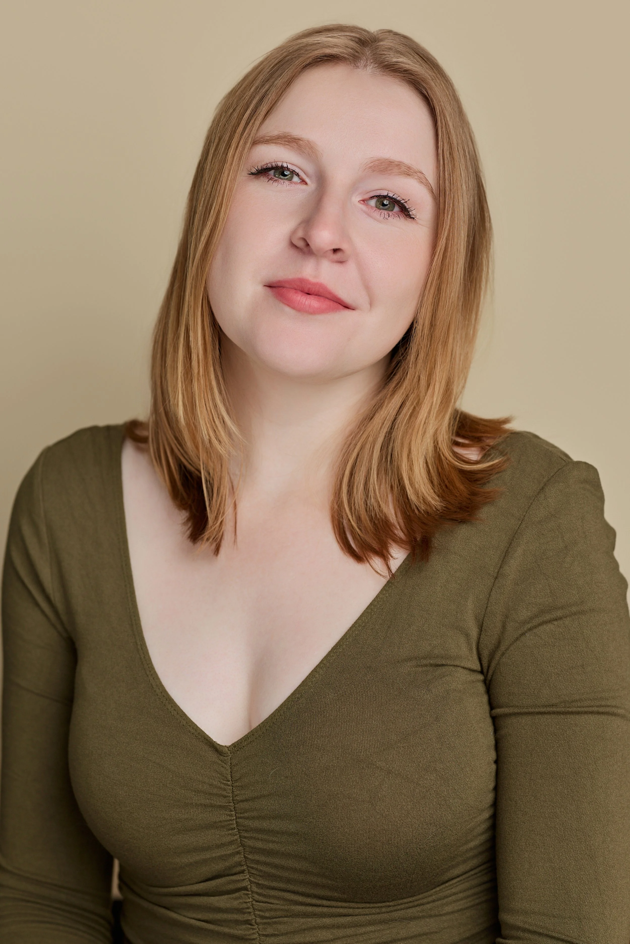 Dec Headshots2180_(2).jpg