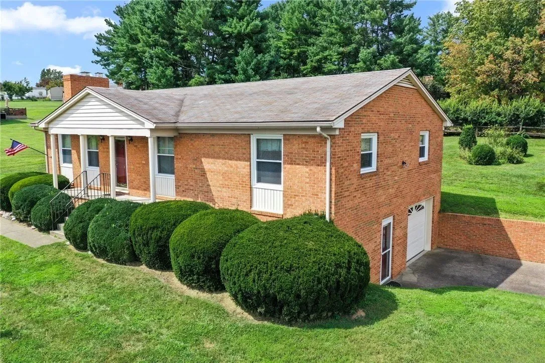 fox Hill pic 3 - Edited.jpg