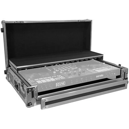Plugger Case - Flight case Rane Four / Performer